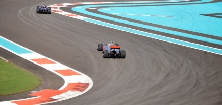 Yas Marina Circuit. Flickr: Jitesh Jagadish